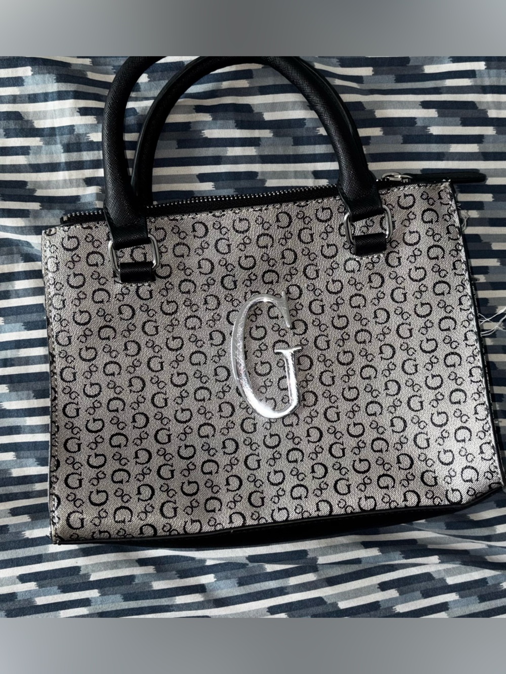 Guess bag
